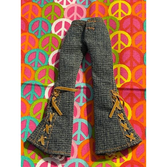 Bratz Yasmin Doll Style It Skinny Low Waist Blue Jeans Cross Stitch Legs #38 - Picture 1 of 7